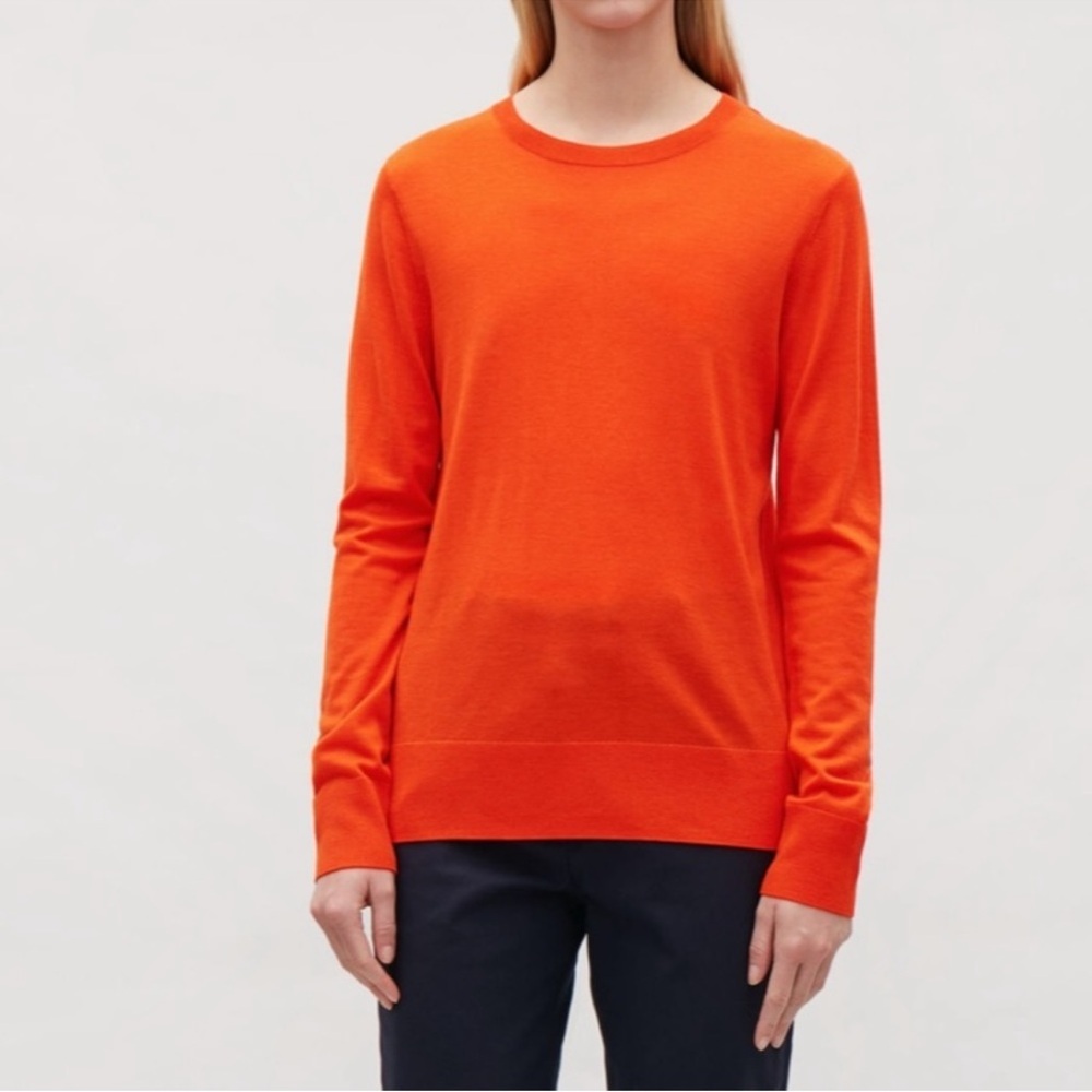 COS  orange Round neck Merino wool  jumper light sweater M quite luxury career